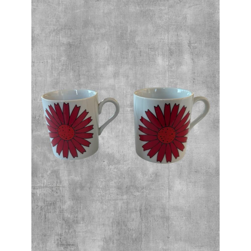 Vintage 70s Flower Power Coffee Mugs Pair Red Daisy Retro MCM Japan Ceramic Cup